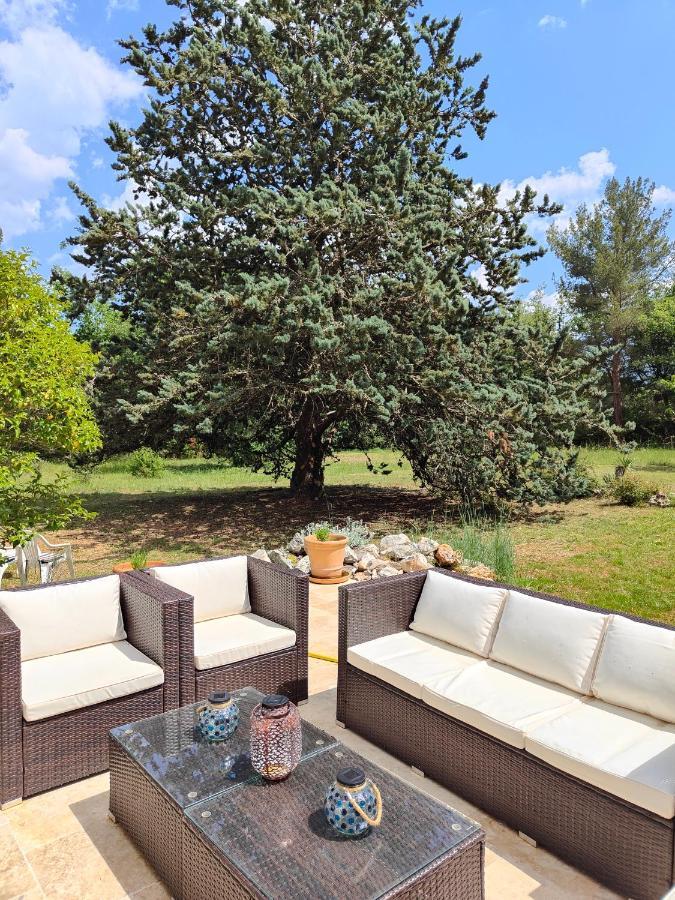 Villa Handres Nans-les-Pins Exteriér fotografie